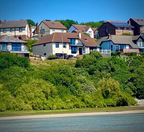 Exterior - Idyllic house located on the Gannel Estuary with a few minutes walk to the beach (Newquay)
