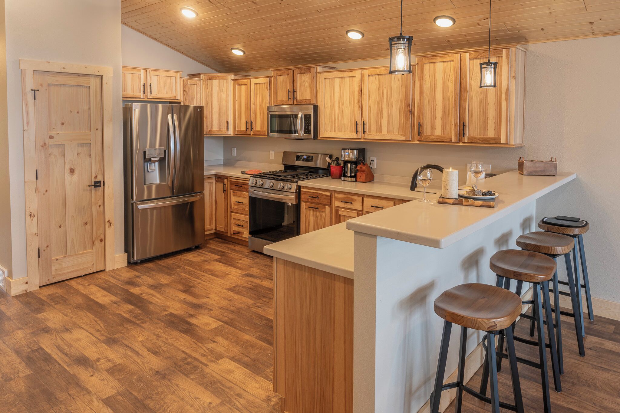 ثلاجة، ميكروويف، فرن، موقد طهي مسطح