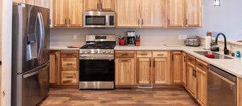 NEW Construction Lake House with Paddle Boards, Kayaks, Shuffleboard & More!