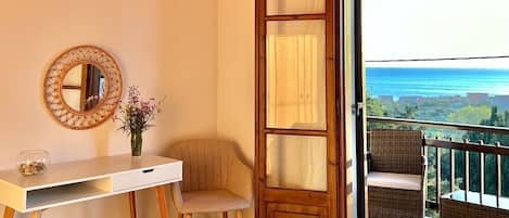 1 chambre, bureau, Wi-Fi, draps fournis