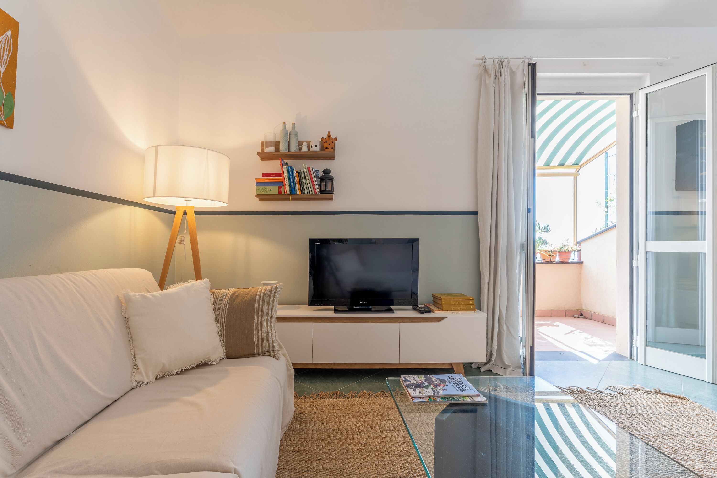 House, Balcony, Hill View | Living area | 32-inch Smart TV with cable channels