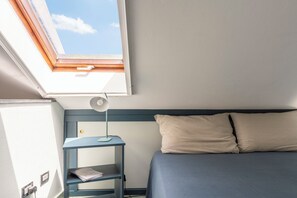House, Balcony, Hill View | 2 bedrooms, free WiFi, bed sheets