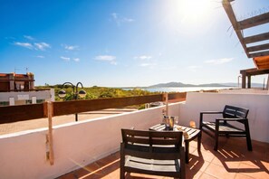 Standaard resortwoning, meerdere slaapkamers (Casa La Boa) | Terras