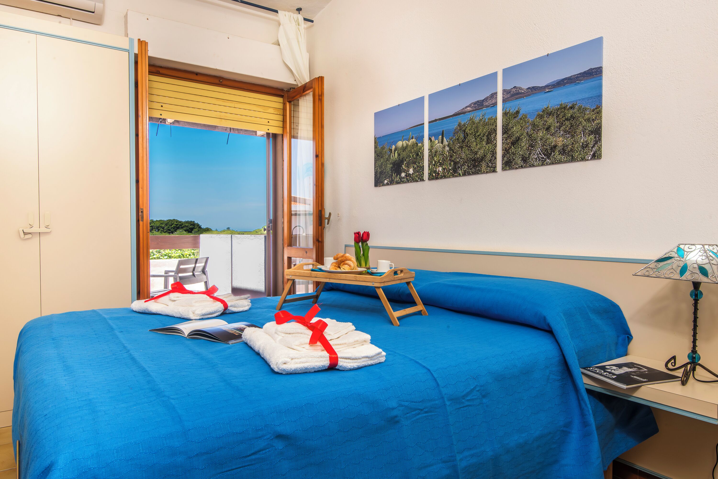 1 camera, Wi-Fi (a pagamento), lenzuola