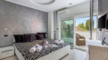 Villa Lune de Miel, plusieurs chambres (Villa Bianco Nero) | 3 chambres, espace de travail pour ordinateur portable