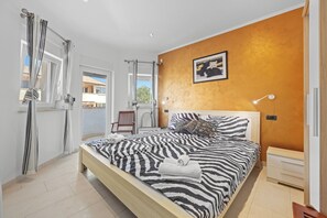 3 bedrooms, laptop workspace, iron/ironing board, free WiFi - Villa Bianco Nero (Pula)