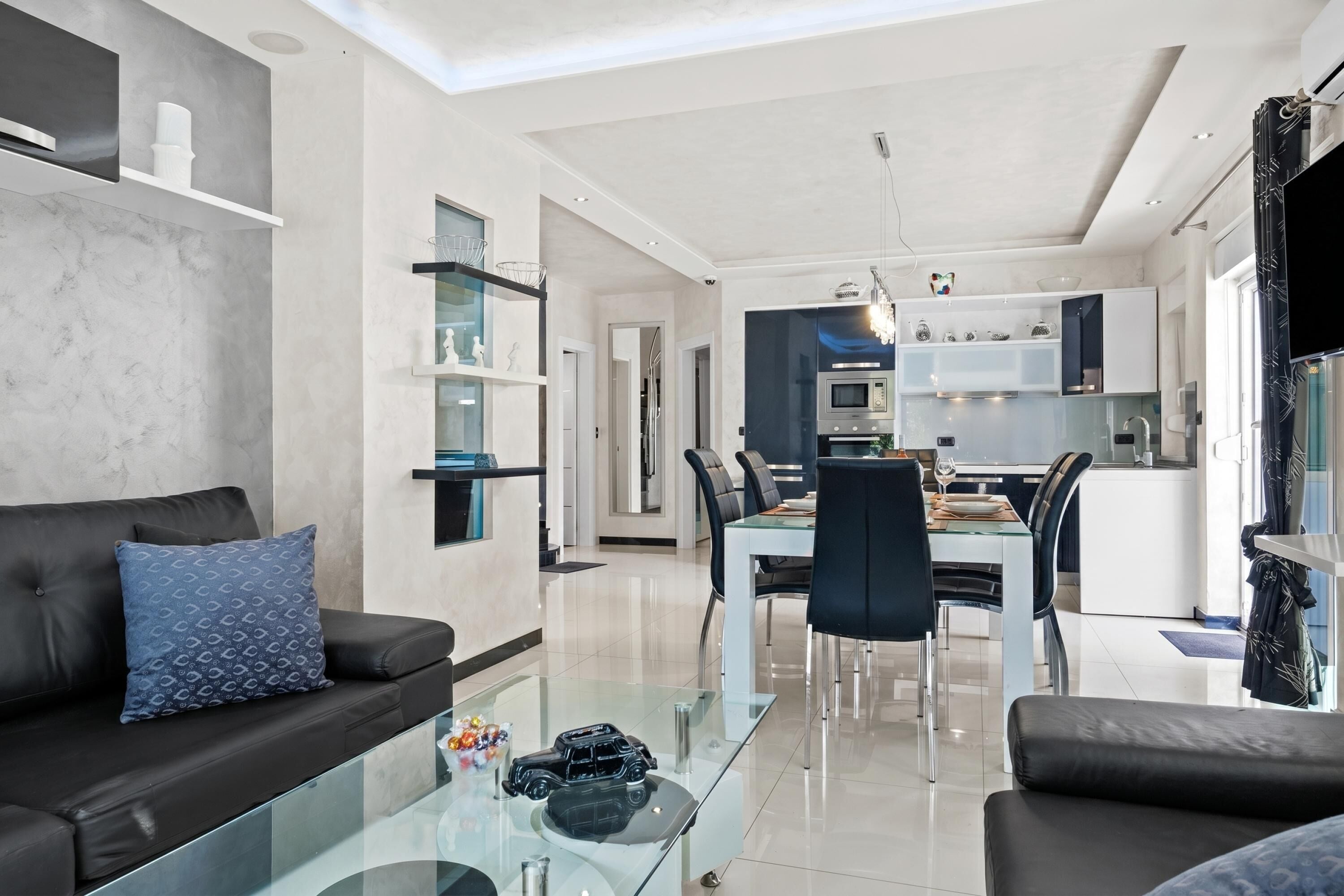 Honeymoon Villa, 4 Bedrooms, Balcony (Villa Bianco Nero) | Living area | Flat-screen TV