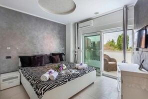 3 bedrooms, laptop workspace, iron/ironing board, free WiFi - Villa Bianco Nero (Pula)