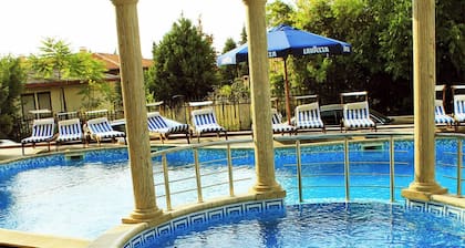 Twins Palace Apart Hotel