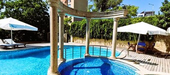 ทวินส์ พาเลซ อพาร์ท โฮเทล