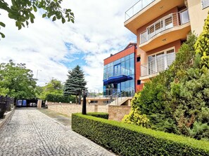 Fachada del alojamiento