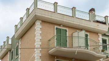 Apartment, Smoking | 1 bedroom