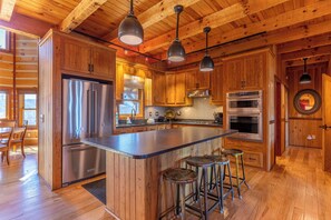 Cabin, Multiple Beds, Hot Tub, Mountain View (Grand Vista Lodge) | Private kitchen | Coffee/tea maker - Grand Vista Lodge (West Jefferson)