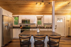 Ferienhaus, Mehrere Betten, Terrasse, Bergblick (Cozy Cottage) | Eigene Küche | Wasserkocher mit Kaffee-/Teezubehör