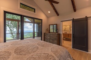 2 habitaciones, decoración personalizada y muebles diferentes