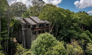 Exterior - Altitude Adjustment on Beech (Banner Elk)