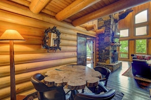 Dining - Big Elk Lodge at Eagles Nest (Banner Elk)