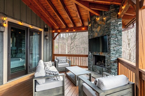 Blue Hole Lodge at Blue Ridge