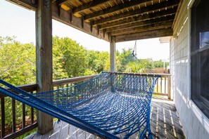 Terrace/patio - Decorated for the Holidays! Celebrate OBX Style! (Corolla)