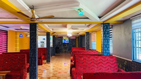 Food and drink. BIG ASTOM HOTEL