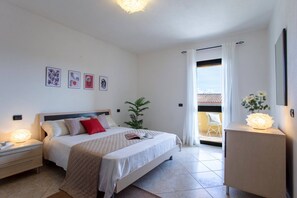 House - Casa a Telti by Wonderful Italy (Telti)