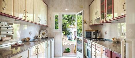 Villa (3 Bedrooms) | Interior