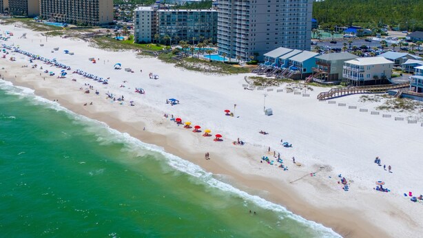 On the beach - Tradewinds 1207 by Liquid Life (Orange Beach)