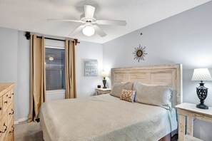1 chambre, fer et planche Ă repasser, Wi-Fi gratuit, draps fournis
