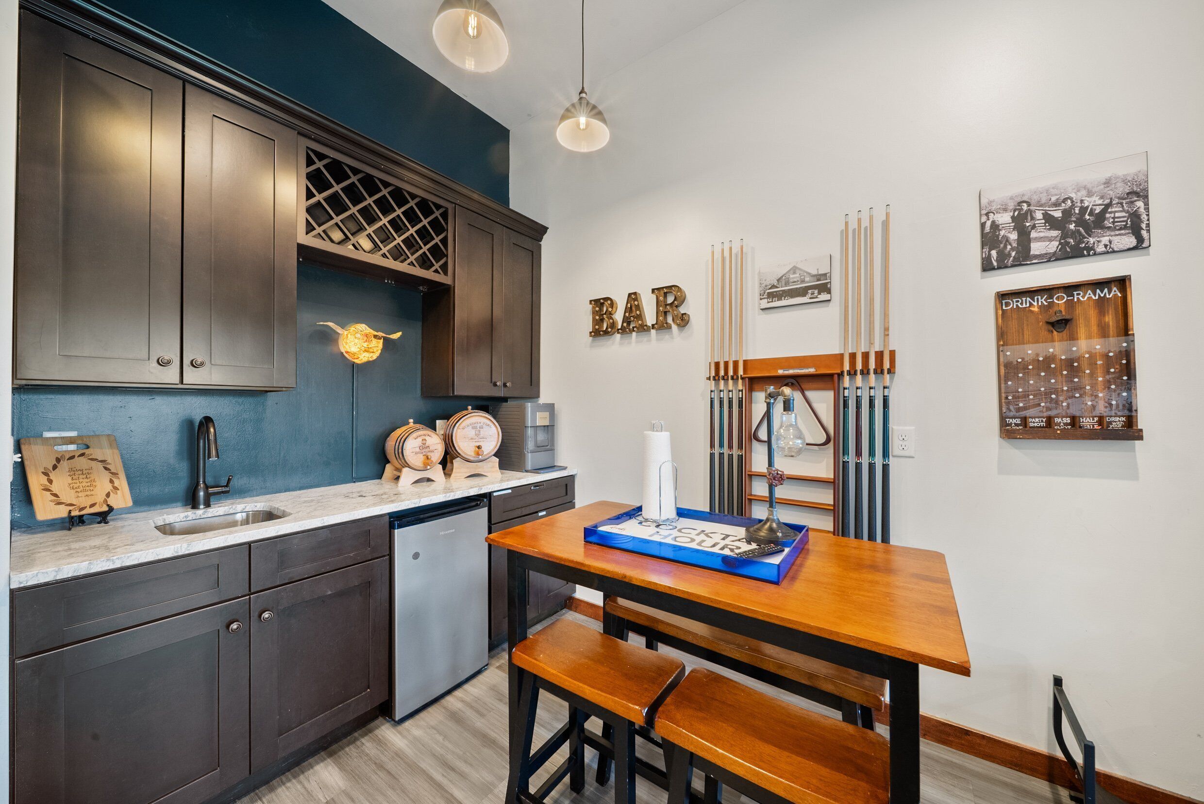 Cabin, Multiple Beds, Hot Tub, Mountain View (Cranberry View Lodge) | Private kitchen | Coffee/tea maker