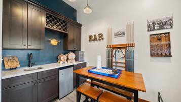 Cabin, Multiple Beds, Hot Tub, Mountain View (Cranberry View Lodge) | Private kitchen | Coffee/tea maker