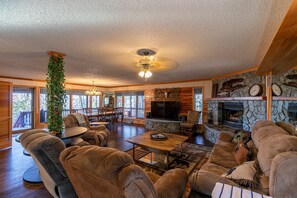 House, Multiple Beds, Hot Tub, Mountain View (Eagles Rest) | Living area - Eagles Rest (Fleetwood)