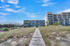 Exterior - Summer Breeze 12 by Liquid Life (Orange Beach)