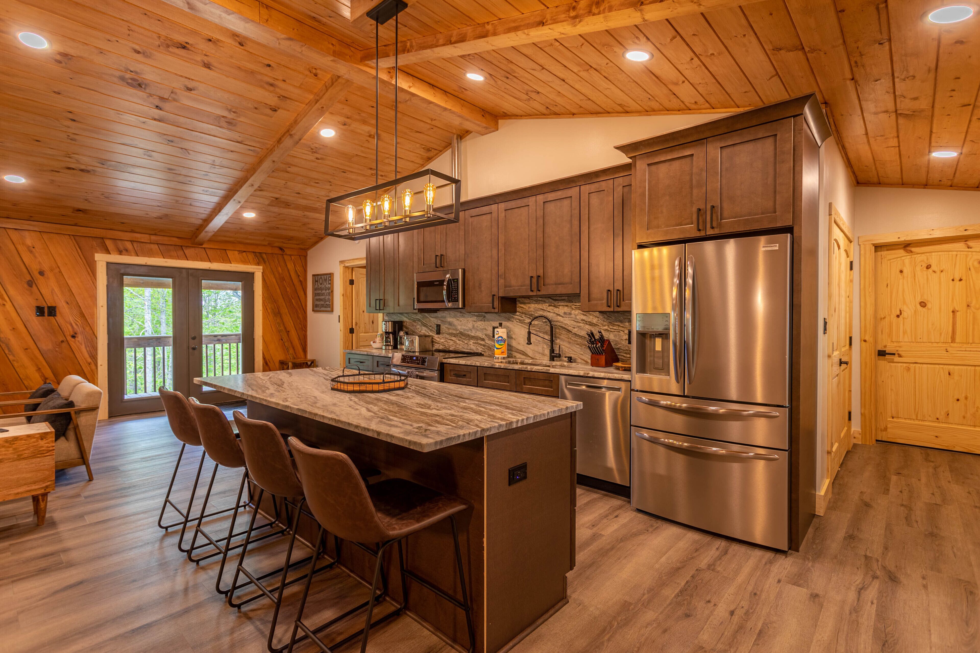 Cabin, Multiple Beds, Hot Tub, Mountain View (Deer Valley) | Private kitchen | Coffee/tea maker