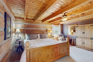 Unclassified image, 4 of 25, button - Napping Bear Cabin (Boone)