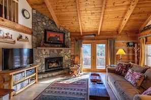 House, Multiple Beds, Patio, Mountain View (Napping Bear Cabin) | Living area | Fireplace - Napping Bear Cabin (Boone)