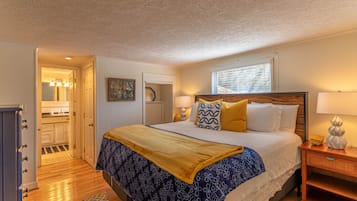 Cabin, Multiple Beds, Patio, Mountain View (Sky Laurel Cottage) | 3 bedrooms, individually decorated, individually furnished, bed sheets