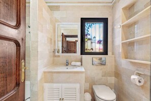 Villa (3 Bedrooms) | Interior