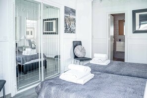 Villa (2 Bedrooms) | Interior