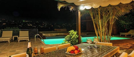 Villa (3 Bedrooms) | Exterior