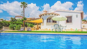 Villa (2 Bedrooms) | Front of property