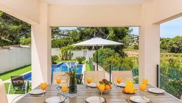 Villa (4 Bedrooms) | Exterior