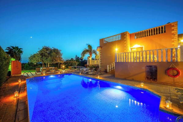 Villa (Multiple Bedrooms) | Exterior