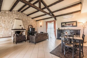 Dining - Villa Baldasera (Vizinada)