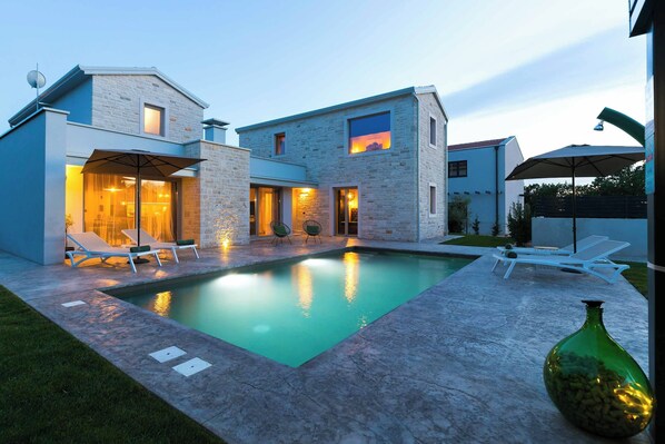 Outdoor pool - Villa Maslina (Porec)
