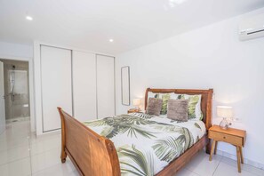 Villa (4 Bedrooms) | Interior