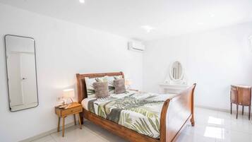 Villa (4 Bedrooms) | Interior