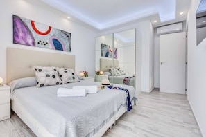 4 Schlafzimmer, Bügeleisen/Bügelbrett, Bettwäsche