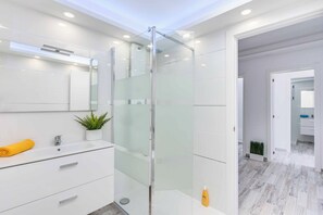 Dusche, Bidet