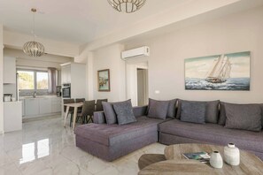 Villa (2 Bedrooms) | Interior