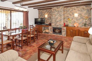 Ping pong - Villa Andrea Nerja (Nerja)